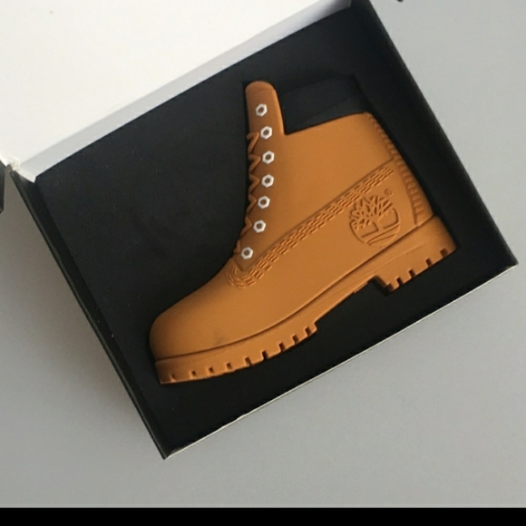 Timberland power bank Phone Charger Collectable micro USB Novelty Phone Power - Picture 6 of 12